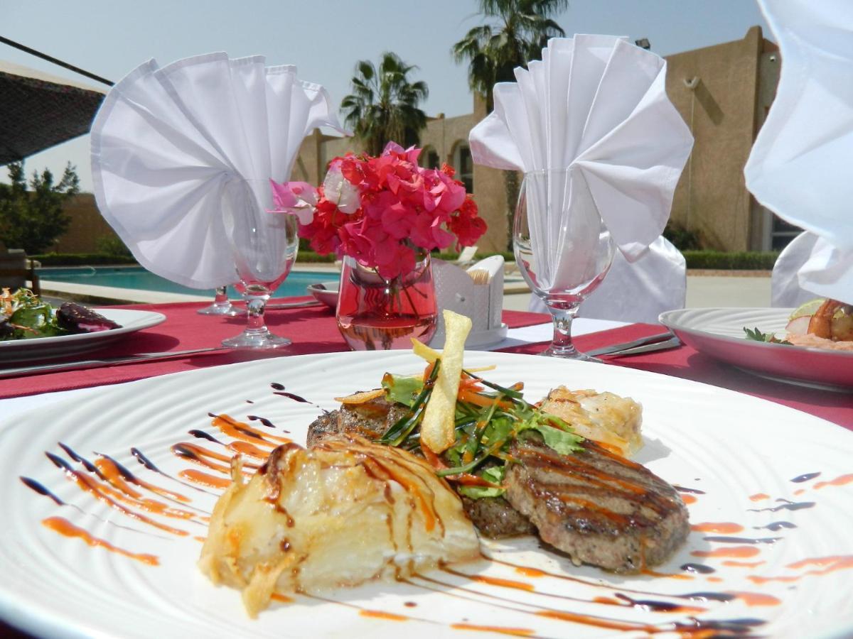 Hotel Monotel Dar El Barka นูแอกชอต ภายนอก รูปภาพ