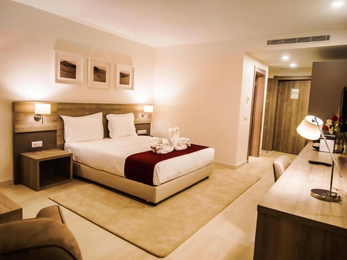 Hotel Monotel Dar El Barka นูแอกชอต ภายนอก รูปภาพ